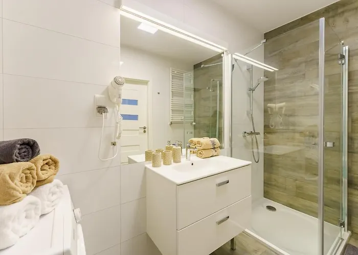 Lighthouse - Polanki Park 公寓