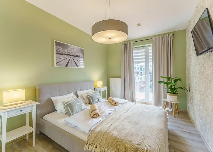 Lighthouse - Polanki Park 科沃布热格