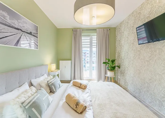 Lighthouse - Polanki Park